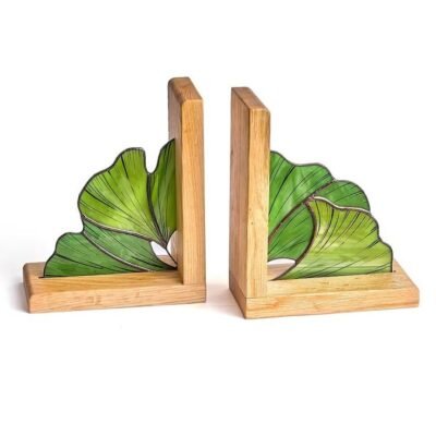 Ginkgo-Buchstützen aus Holz und Glas